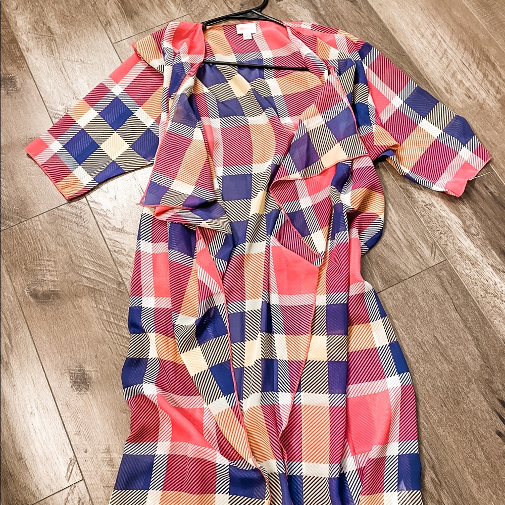 LuLaRoe Shirley size Small
